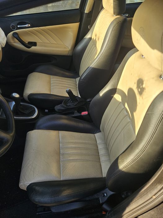 Fotele Kanapa boczki Alfa Romeo 147 skóra grzane