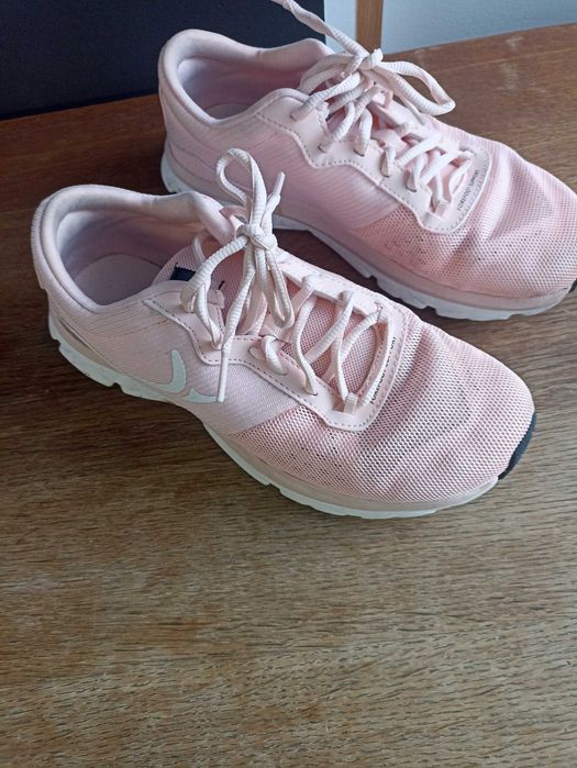 Sapatilhas Decatlon Bom estado