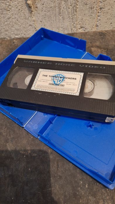 Nowe taśmy, kasety VHS, taśma czyszcząca głowicę.