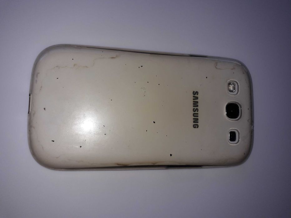 Samsung Galaxy S3 (Branco) usado - Modelo GT-I9300