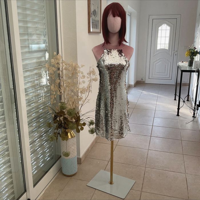 Vestido corto Stradivarius talla S