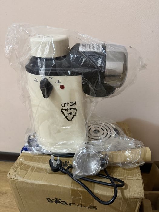 Продам дешево нову домашню кавоварку Bear за низькою ціною.