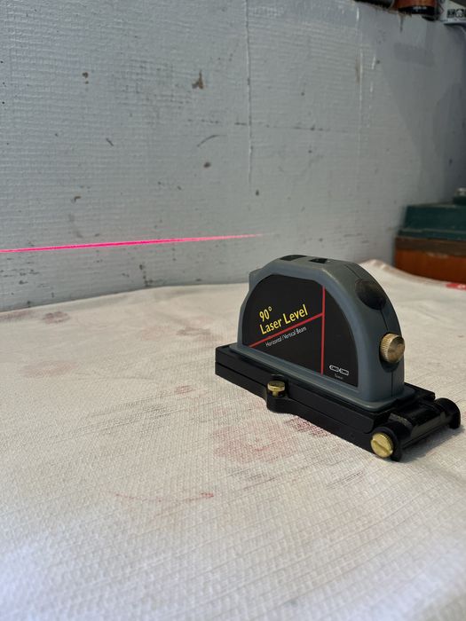 Продам лазерний рівень