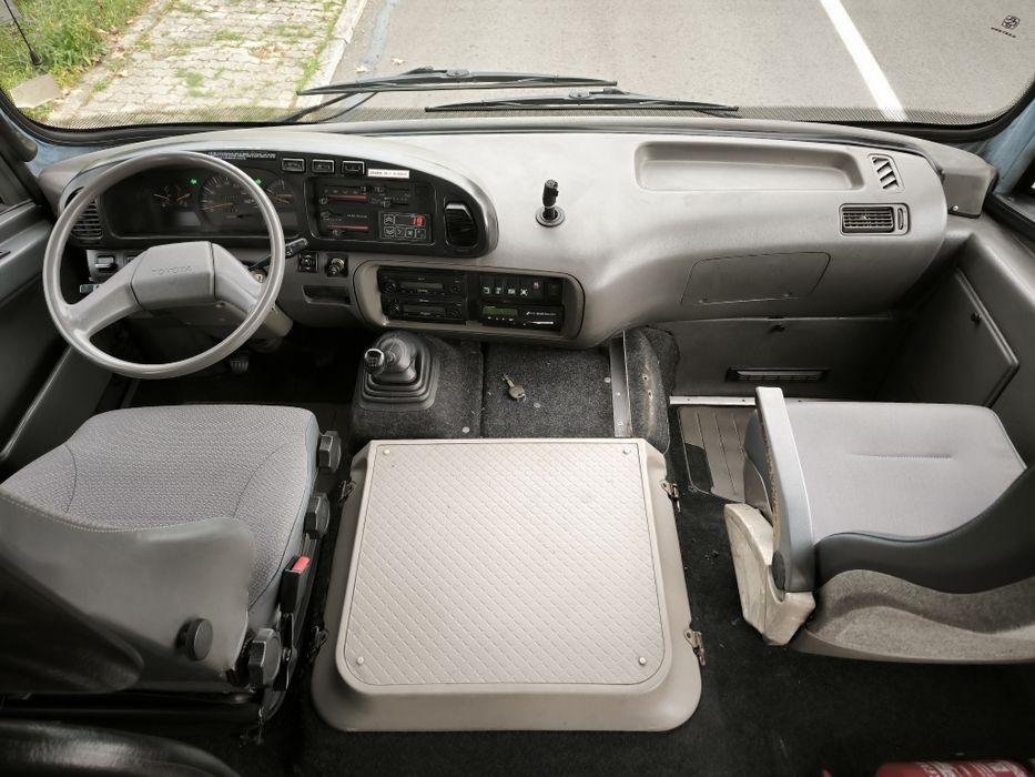 Autocarro Toyota Óptimo Mini Autocarro 4.1 D4D 28 Lugares