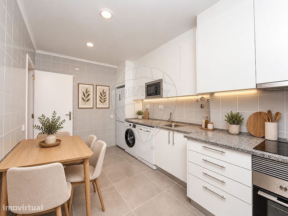 Apartamento T4 para arrendamento