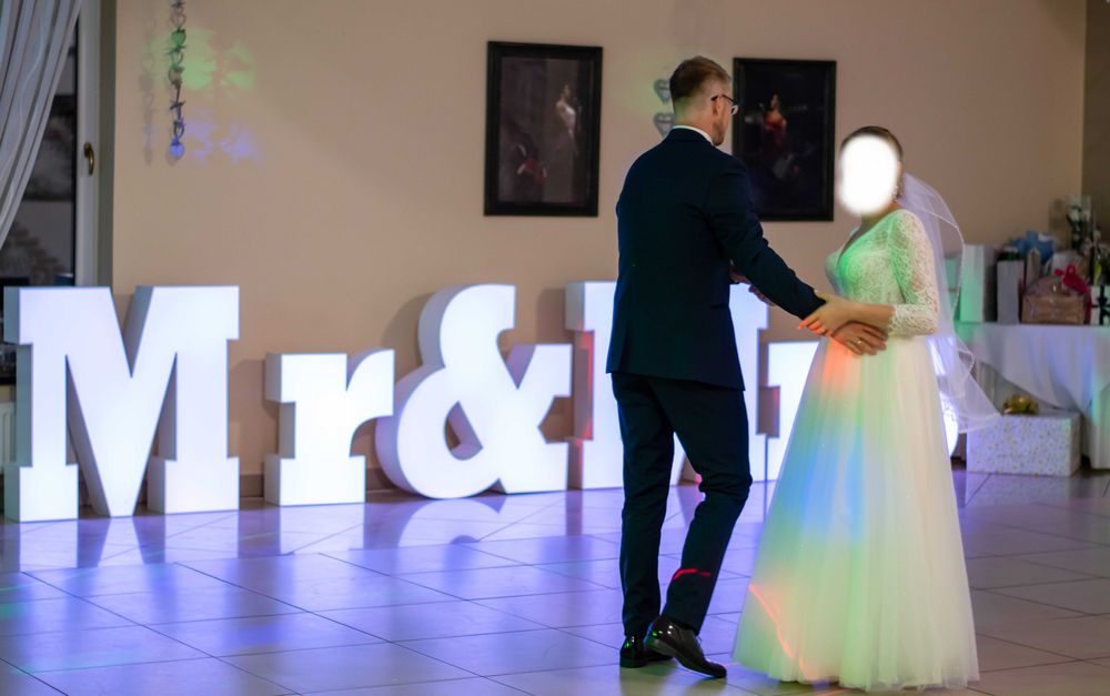 Suknia ślubna Agnes koronka