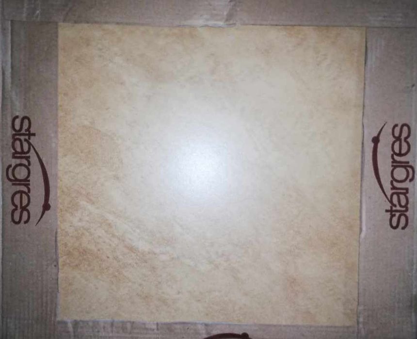 Płytki Boliwia Żółta 33,3x33,3 Gres Szkliwiony Stargres Gat. I