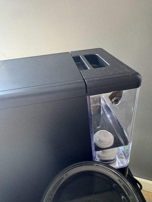 Máquina de Café Incapto Áurea Milk — Automática com Moedor e Sistema de Leite