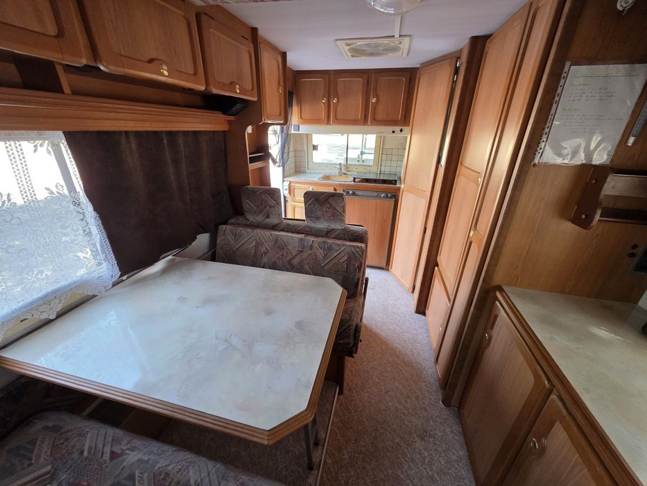 Autocaravana Fleurette Le Morillon 2.5D | 5 Lugares | Cama de Teto | Toldo