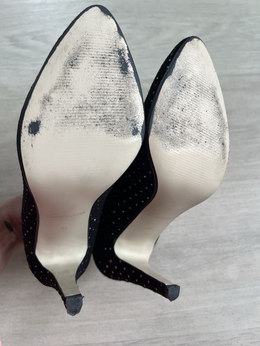 Zamszowe buty na obcasie 39 rozmiar