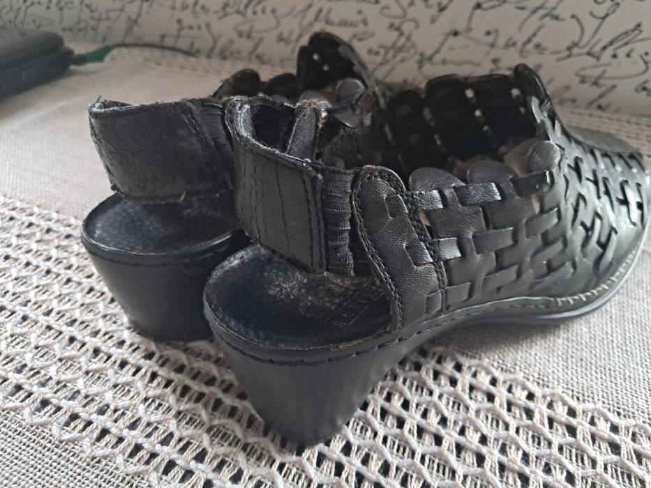 RIEKER czarne  roz 40