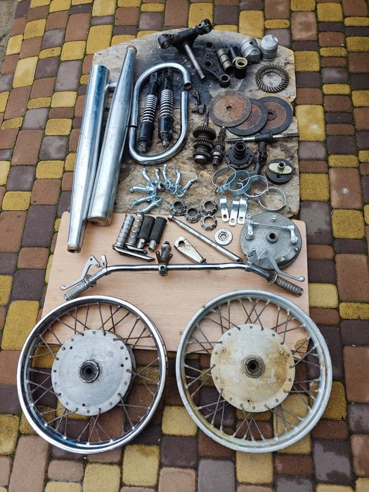 Колесо на 18 МТ Днепр Соло