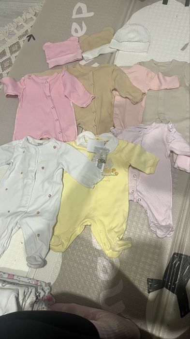 Одяг для немовлят БЕЗКОШТОВНО