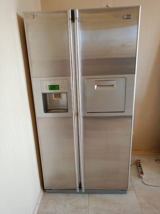 Продам холодильник LG