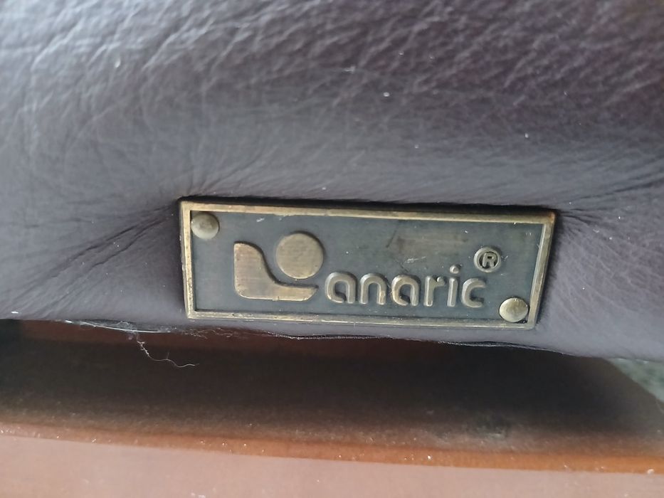 Sofa castanho marca anaric