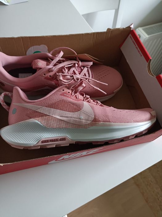 Buty damskie Nike Pegasus Trial 5. Nowe. Rozm 42. 27 cm.