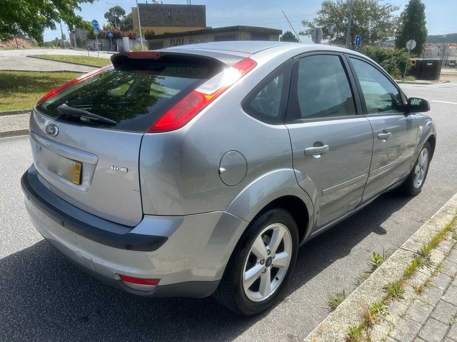 Ford Focus 1.6 TDCI TITANIUM - IUC antigo