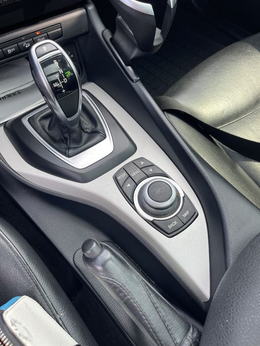 BMW X1 2013 року продам машину