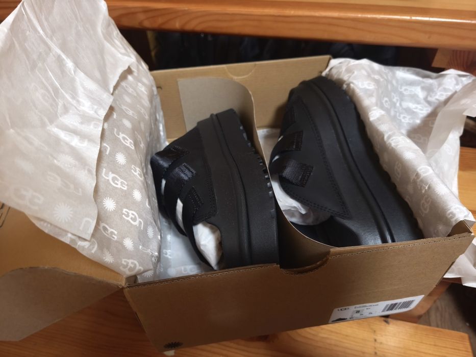 Шльопанці ugg goldenglow