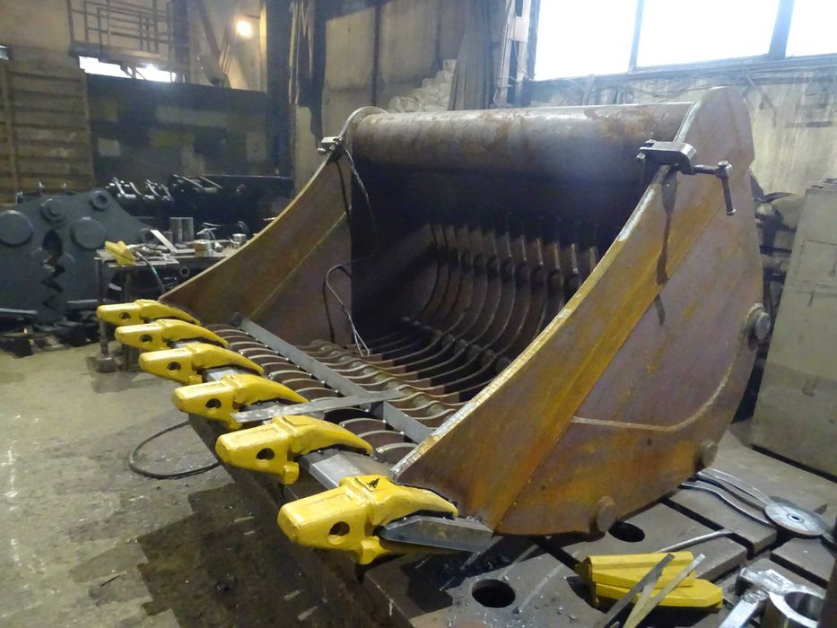 Ківш для Hitachi, JCB, CAT, Volvo, Komatsu та ін.