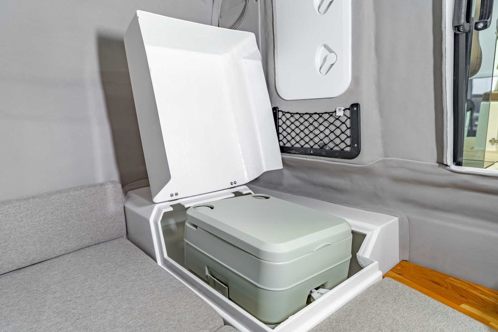 Łódź Trident 640 Sundeck