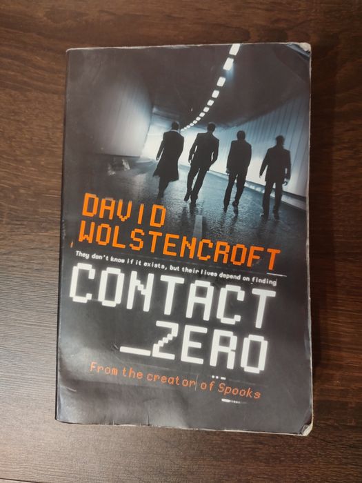 Contact Zero książka w dobrym stanie
