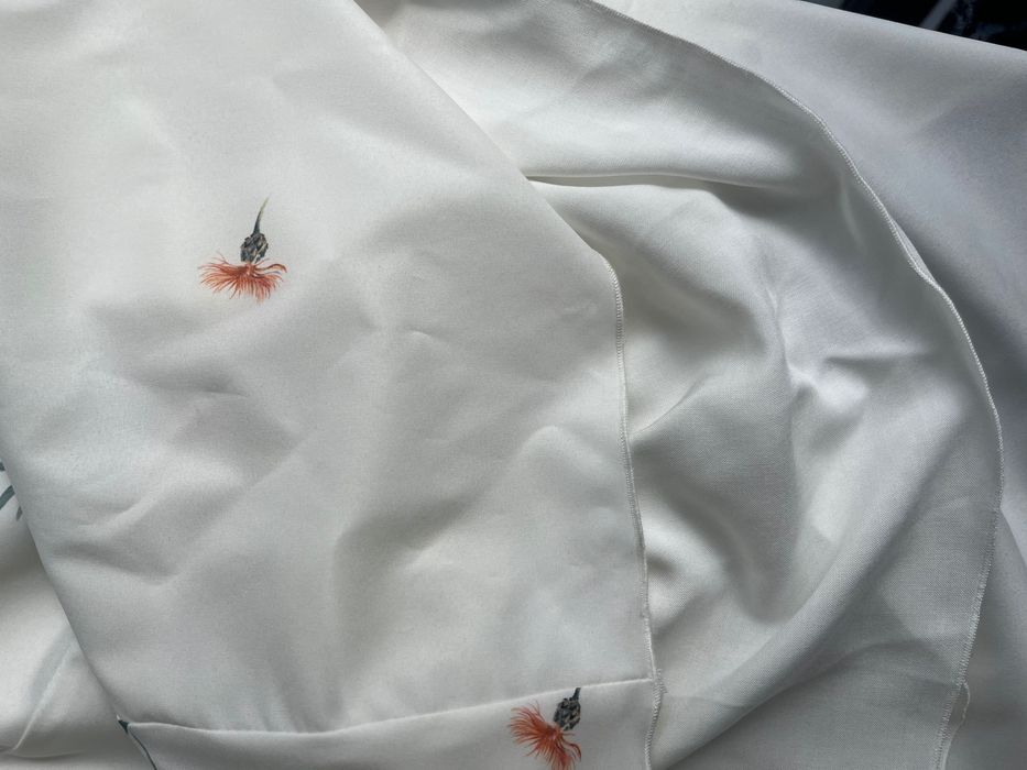 Біла спідниця з квітковим принтом від бренду ByMe, розмір L