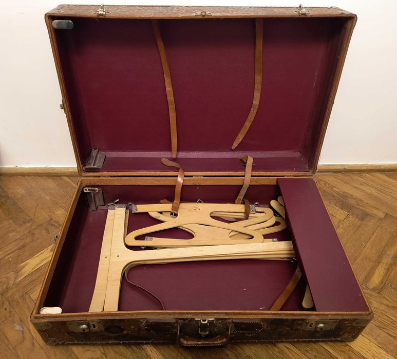 Stara walizka kufer przedwojenna antyk skórzana