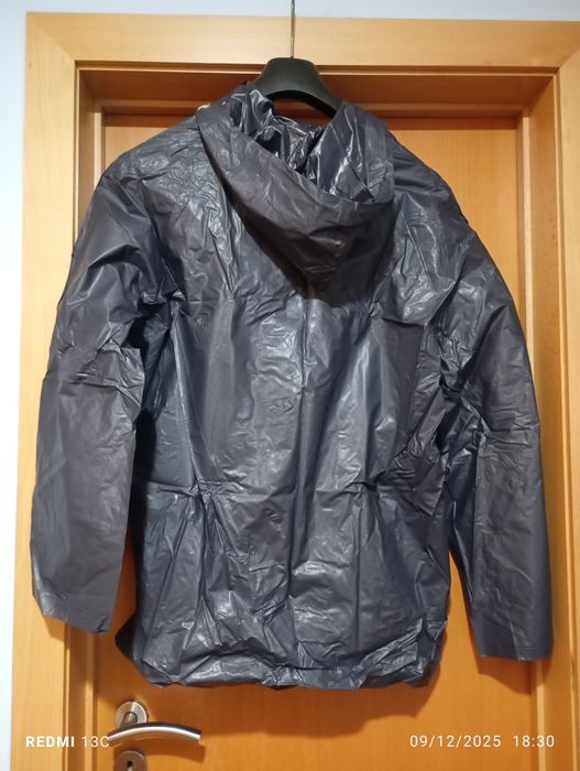 Capa azul marinho para chuva