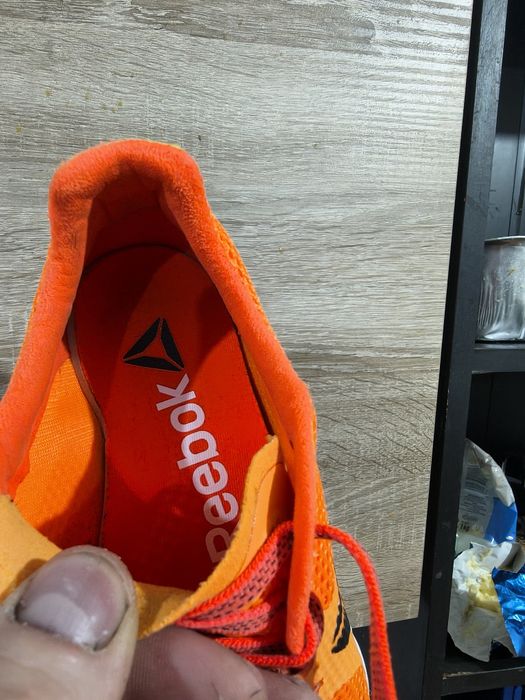 Profesjonalne buty do biegania Reebok Hormony Racer. Rozmiar 38.5