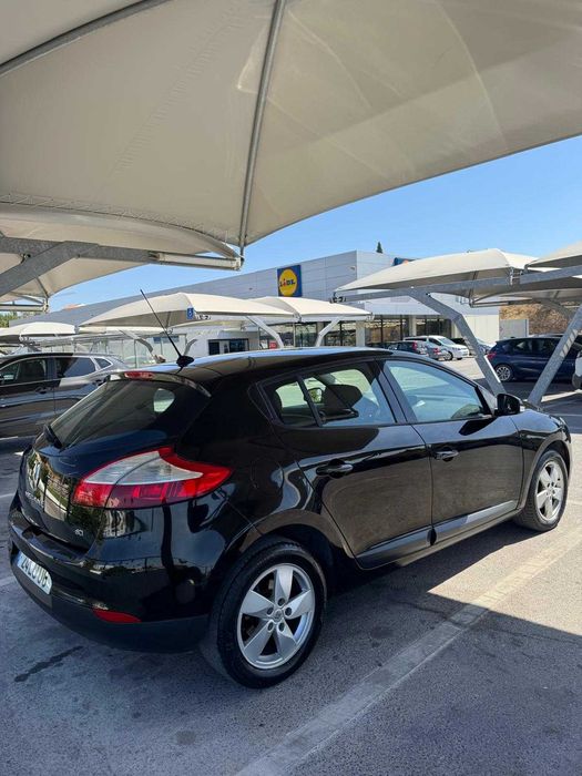 Renault Mégane III 1.5 dCi Confort 90cv | 2011 | Manutenção recente