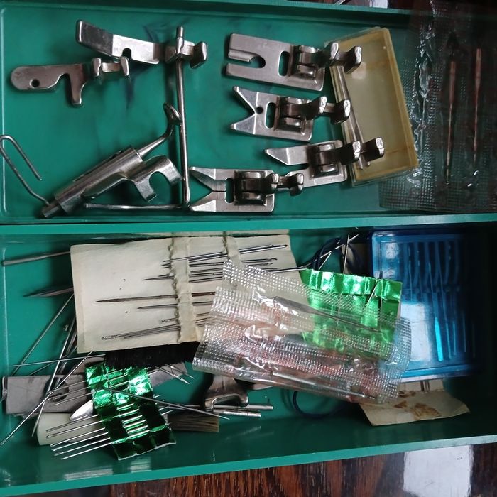 Лапки ,голки для шв.маш .