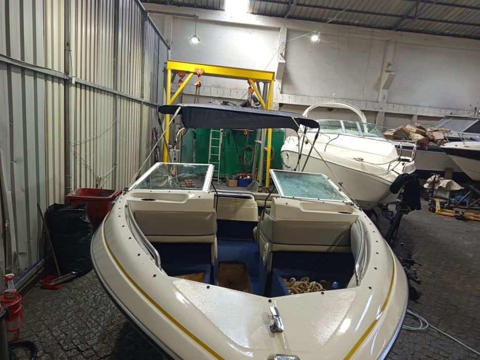 Vendo Bayliner Capri , 4.3 mercruser
