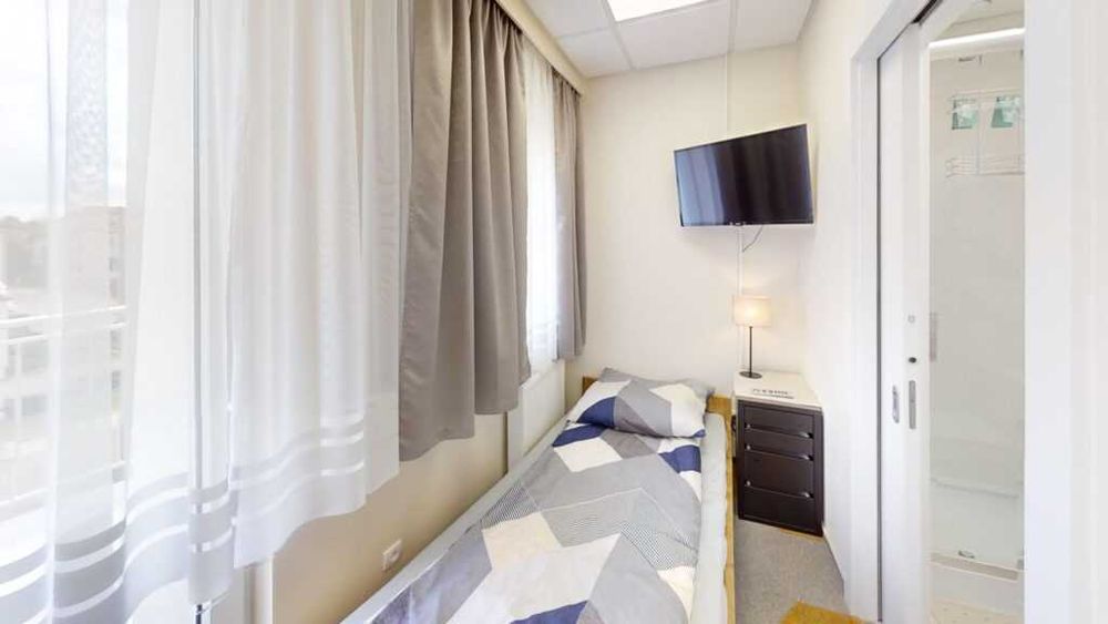 Nowoczesne Pokoje z Łazienkami | Hostel 365 Poznań | Parking | Wi-Fi