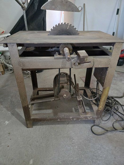 Trayzega piła stołowa.