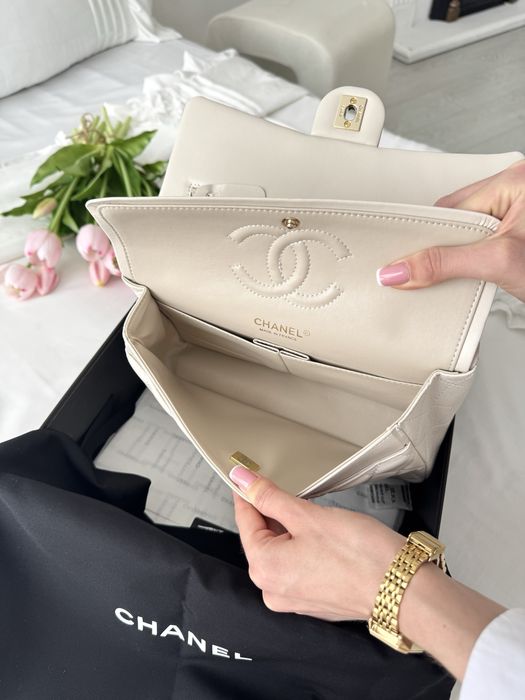 Сумка Chanel Beige бежева | фурнітура срібна, біле/звичайне золото