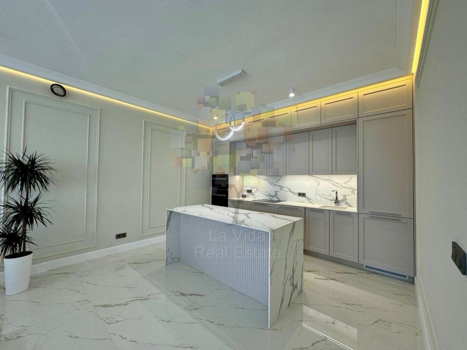 Продаж Дуплексу//Продаж будинку/Котедж/Загорська/175 м2 /Територія