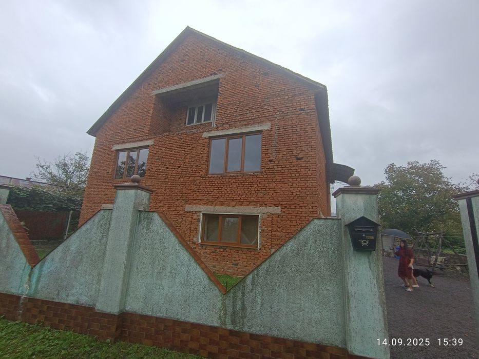 В Продажу ПЕРСПЕКТИВНИЙ будинок