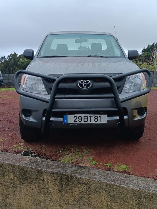 Toyota Hilux 2.5 D-4D 2WD CE CM PM