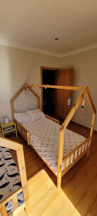 Vendo 2 camas montessori (criança)90x190