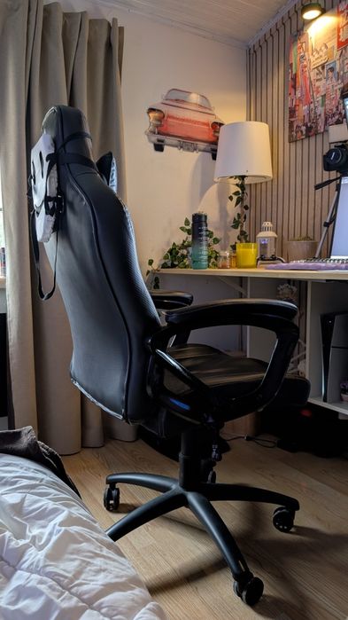 Cadeira gaming acolchoada Alpha gaming
