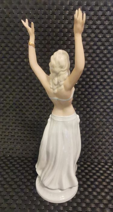 Porcelana Figurka Tancerki Schaubach Kunst 1953 r.