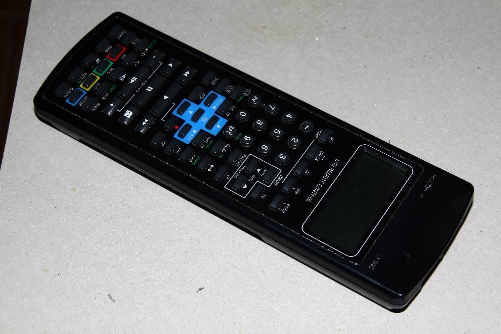 comando universal Konig D990 (para peças)