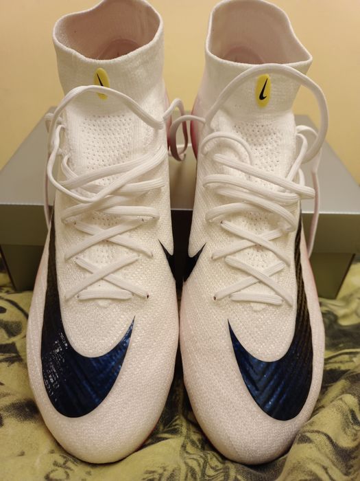 Nowe Profesjonalne korki piłkarskie nike superfly 10 elite FG 45.5