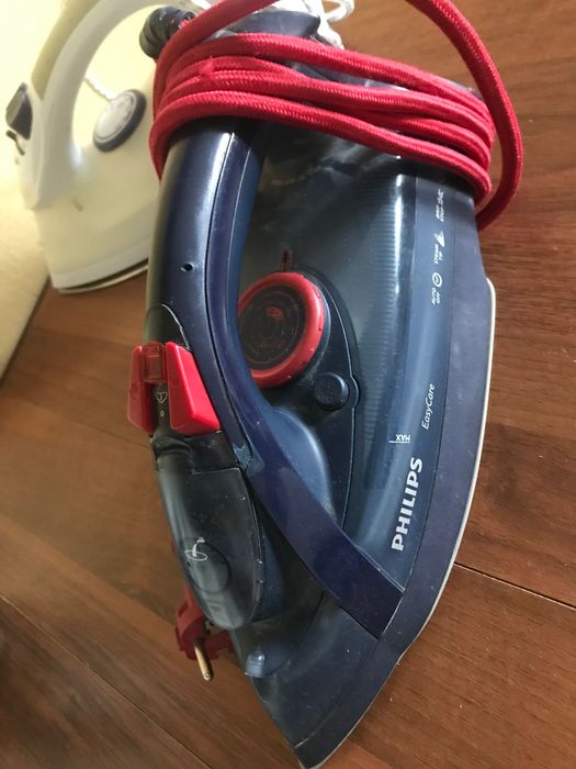 Утюги   Rowenta,  Philips, Zanussi.