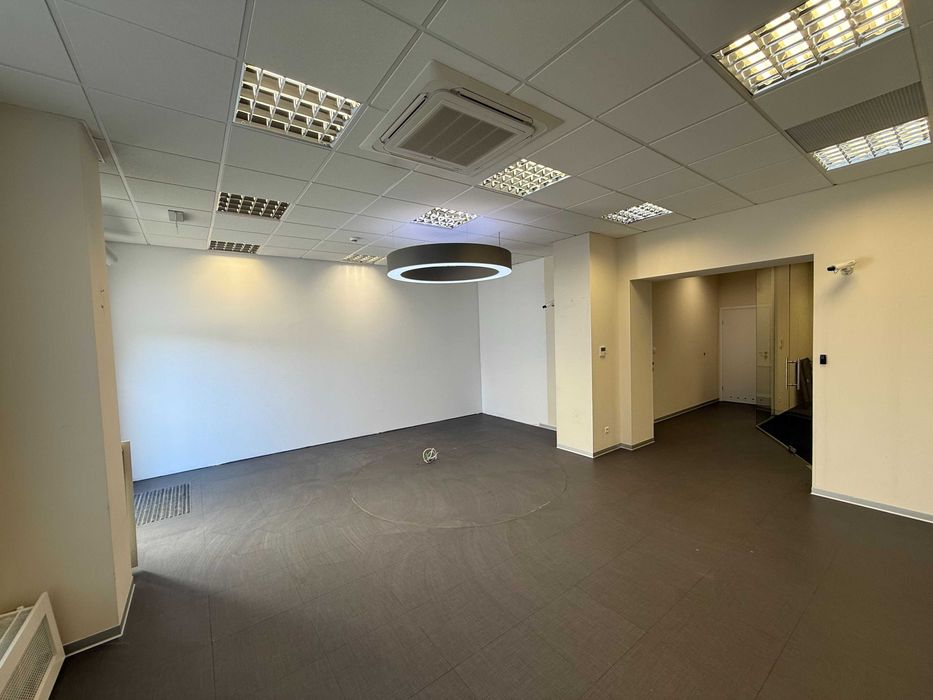 Gotowe od zaraz! | Lokal 75m² | Rynek Ostrowiec Św. | Wyremontowany!