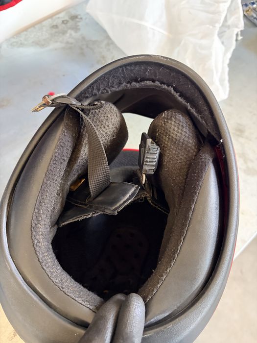 Kask motocyklowy UVEX rozmiar M