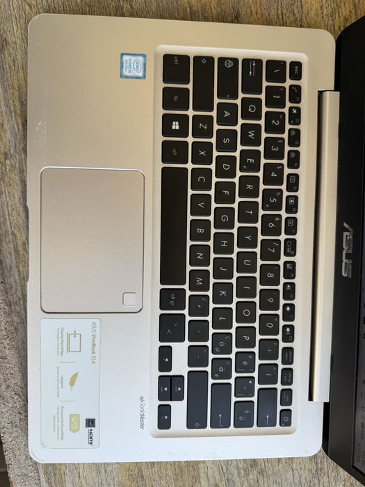 Asus Vivobook 14 Core i5 |  256GB | 8GB