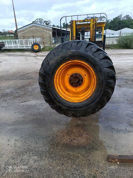 Roda completa 18.4-26 para retroescavadora JCB 3CX