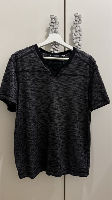 Футболка GUESS  мужская